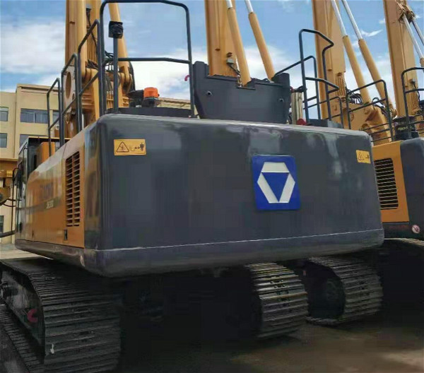 旋挖鉆機(jī)租賃價(jià)格一覽表.jpg 旋挖鉆機(jī)租賃價(jià)格一覽表.jpg