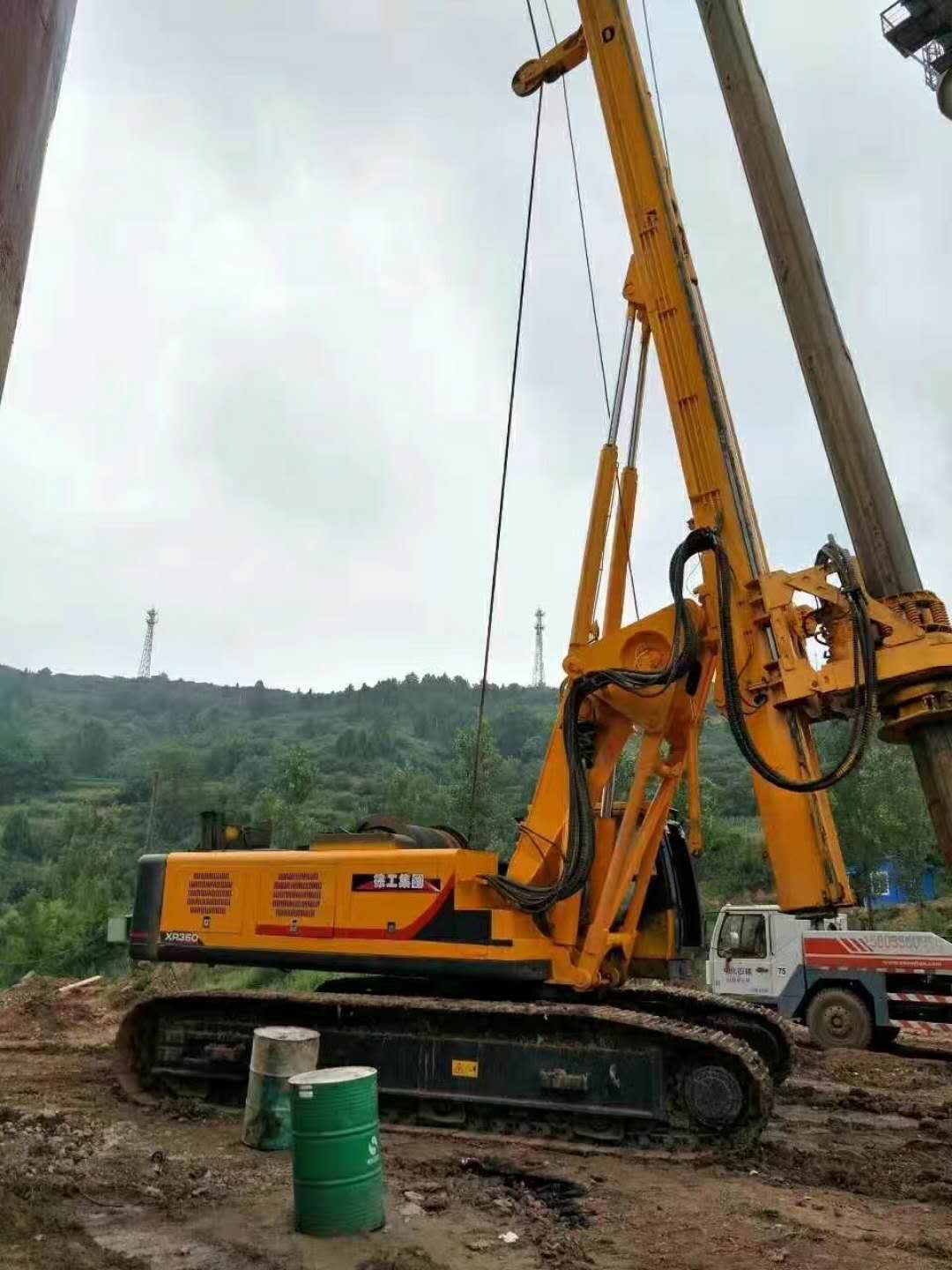 徐工280旋挖鉆助力山東濟(jì)南房建 租賃旋挖就上無限達(dá) 徐工280旋挖鉆助力山東濟(jì)南房建 租賃旋挖就上無限達(dá)